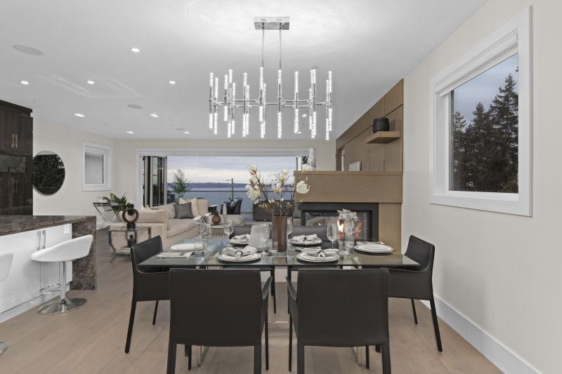 14705 Oxenham Ave, White Rock, BC